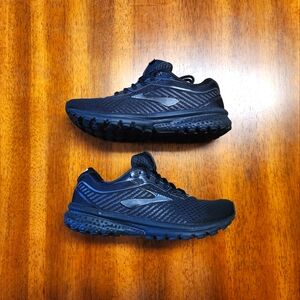 Brooks Ghost 12 Black Running Shoes